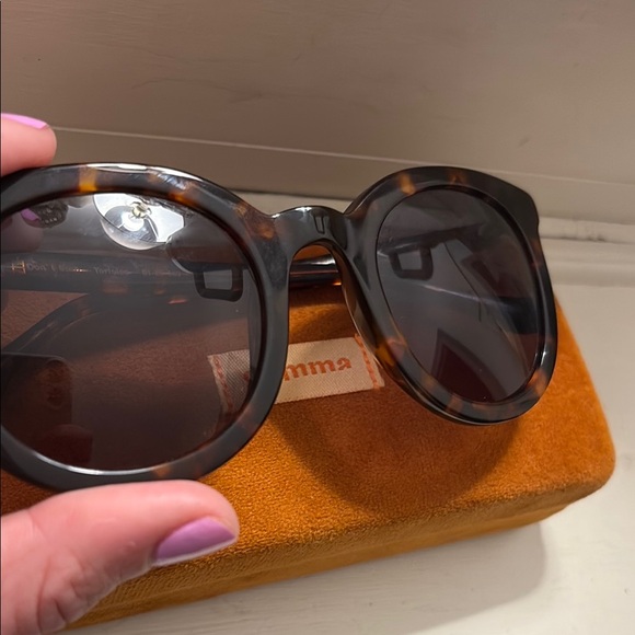 Tortoise Shell Sunglasses - Picture 3 of 8